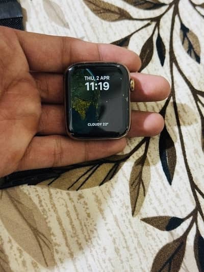 Apple watch serie 5 stainless steel golden  44mm