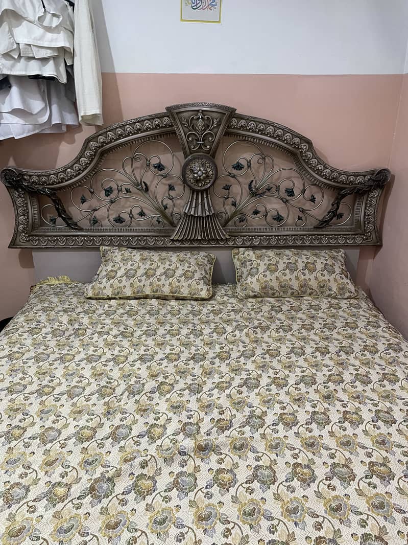 Bedwith dressing table & side table 2