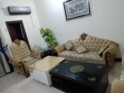 Sofa 5 seater gold colour 9/10 condition