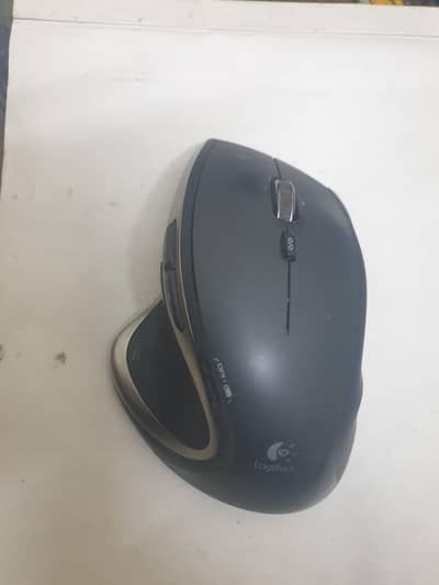 logitech performance MX wireless rechargeable mouse