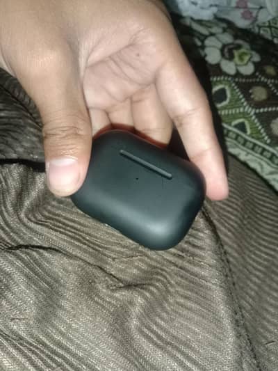 airphones wireless pro2 only 3 days used