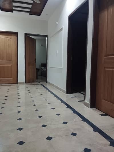 Rooms sharing in rent Girls Bhatta chowk Gulshan Ali colony.