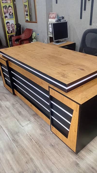 executive table and furniture for sale