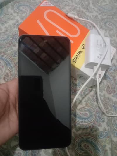 Tecno spark 40