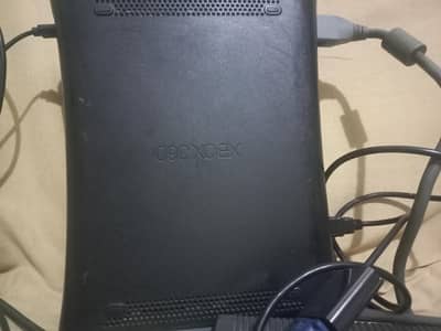xbox 360 ( jail break) Black colour with 1 controller, all accessories