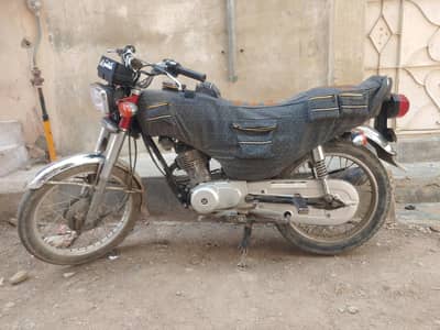 Honda cg 125 2022 red special number plate Karachi