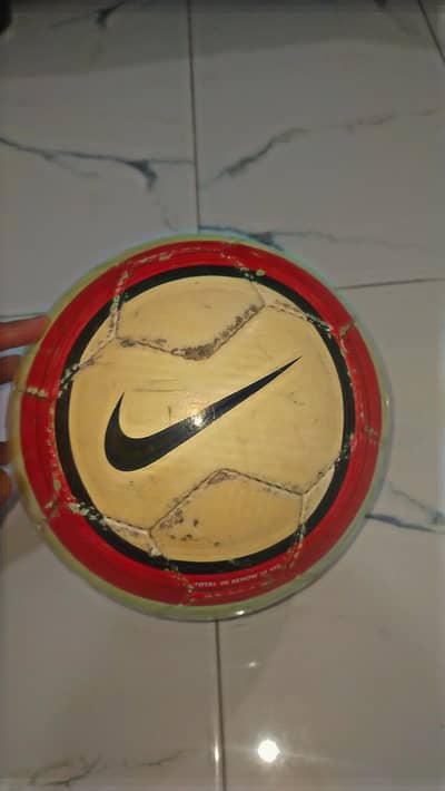 Branded Nike football in clean condition football size:5