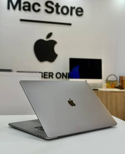 Macbook pro 2019 i9 64/2Tb 16 inches 8 gb graphics card