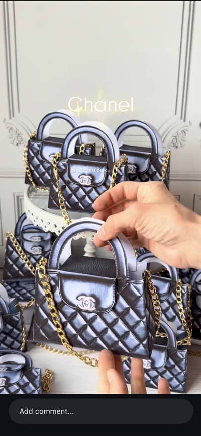 Branded paper bags with chains/ keychains