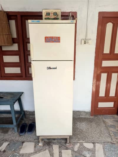 Refrigerator (German)