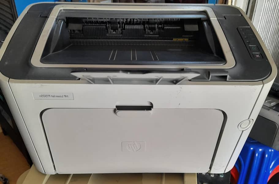 HP LASER PRINTER 8