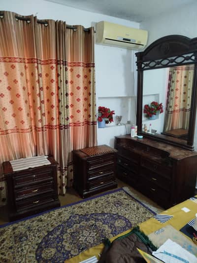 dresser and side tables