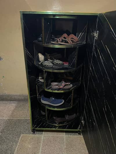 Rotating Shoe Rack
