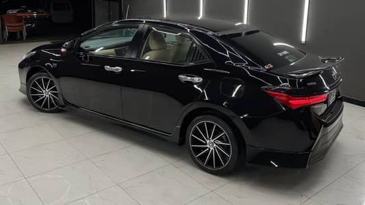 Toyota Corolla GLI Automatic 2019 1.3 10/10 condition,everything is ok