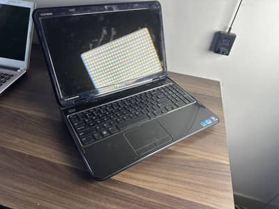 i3 ram 6gb rom 500 gb windo 7  final price 20k