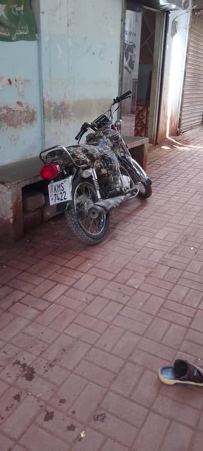 bike bilkul ok hai koi kaam nhi hai bike me