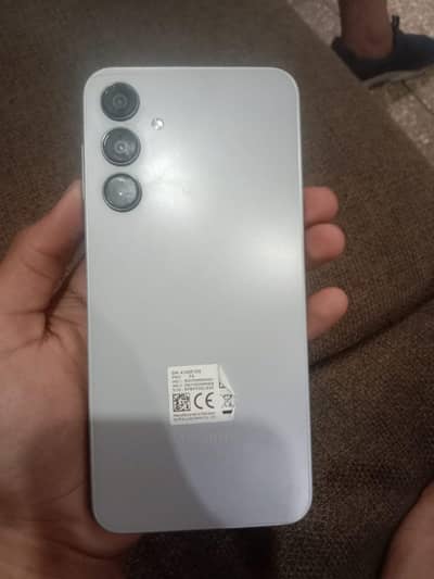 whatsapp no 03259977750