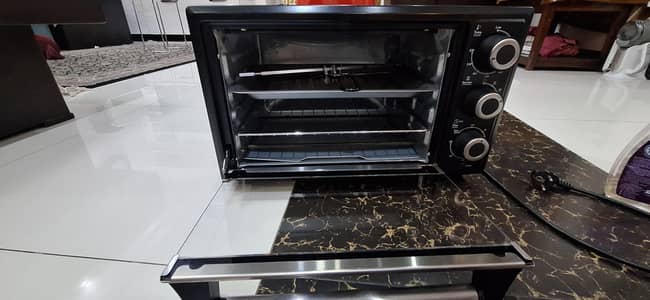 Good As new. . . with all accessories