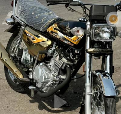 Honda 125 self start black colours