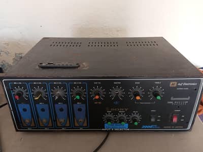 I am selling my amplifier  03265096790