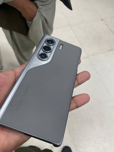 Tecno Camon 40 pro 10 by 10