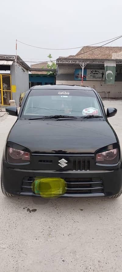 Suzuki Alto in Pearl Black