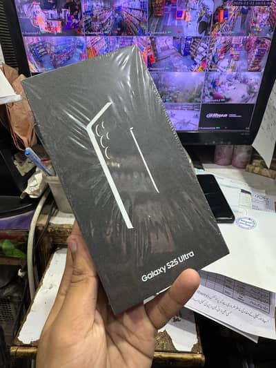 Samsung S25 Ultra 512Gb Officially PTA Approved Full Warranty.