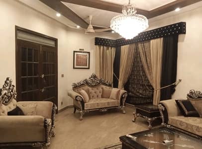 Get An Attractive House In Lahore Under Rs. 80000000