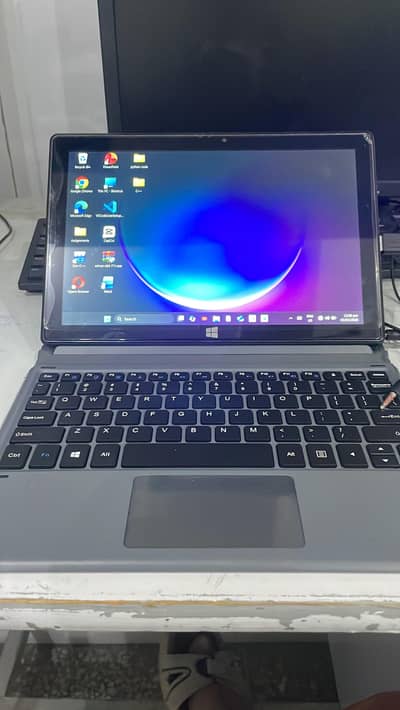 Microsoft American Mantegrated laptop