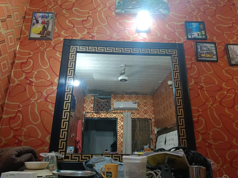 dressing table +mirror 0