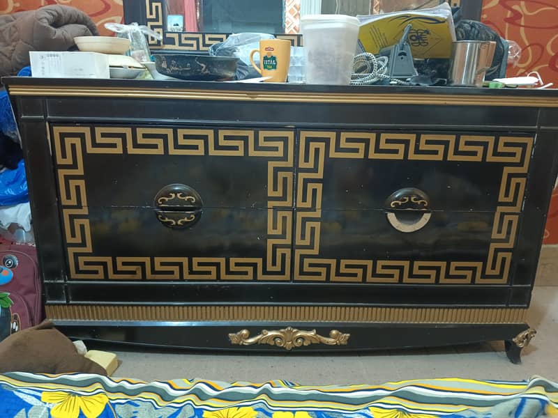 dressing table +mirror 1