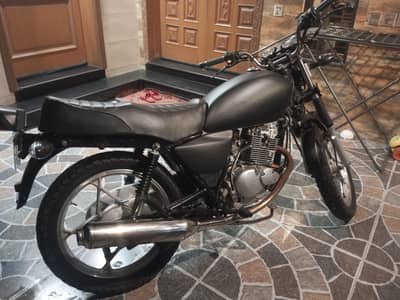 Suzuki GS 150 SE 2021