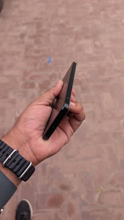 Sharp Aquos R7 Official PTA Approved