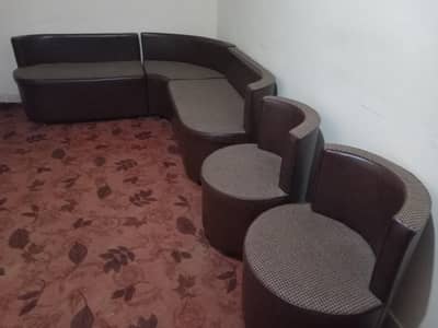 L shaped + 2 puffy set are available