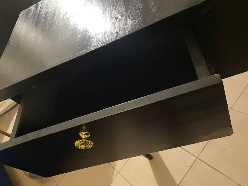 Bed + Dressing Table + Side Tables 6