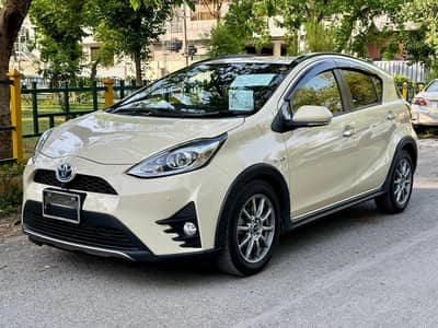 Toyota Aqua cross road 21/24 Punjab no