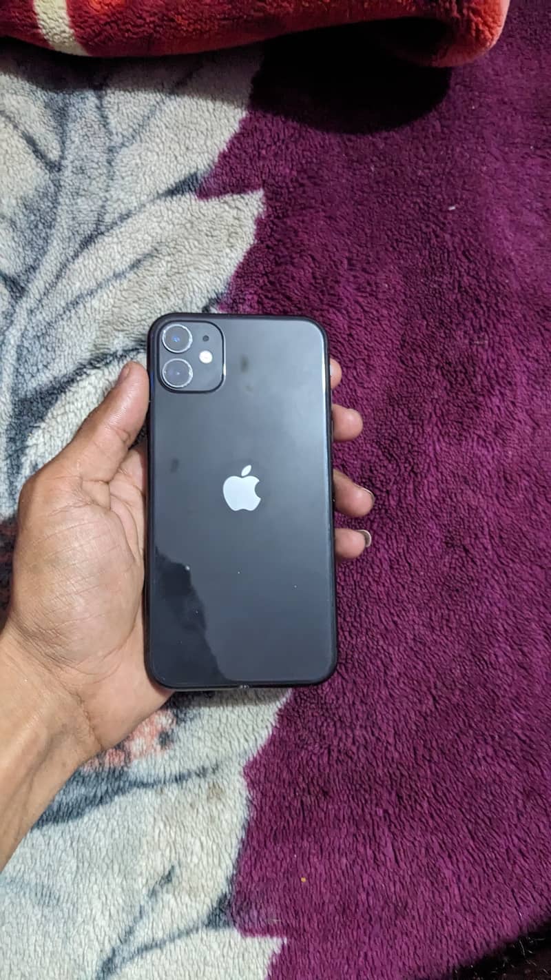 iPhone 11 3
