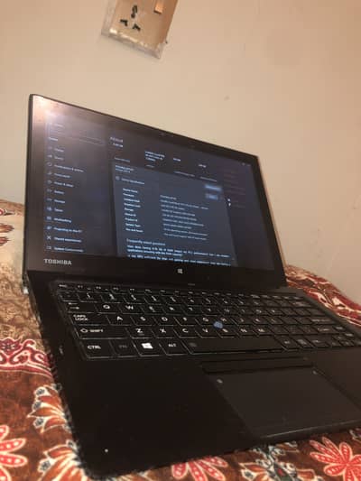 Toshiba Z20T-b touch and type