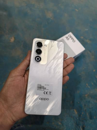 oppo A5 in best condition minimum used