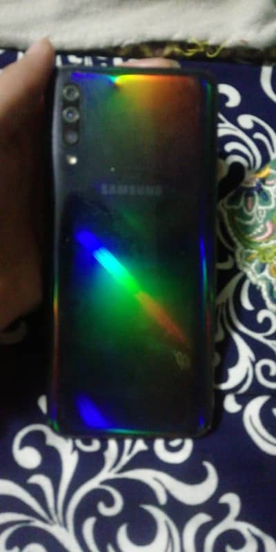 Samsung A 70 3+3/128 gb Read add first