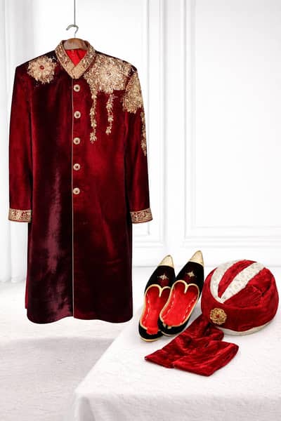 Luxury Designer Sherwani Set – Velvet Wedding Wear (Complete Set)