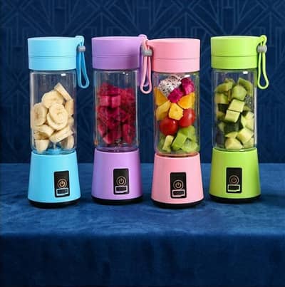 Portable Mini Blender for Smoothies & Shakes | USB Charging 