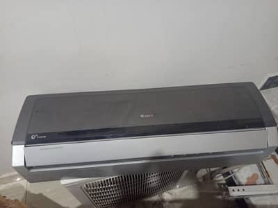 Gree 1 ton inverter AC for sale