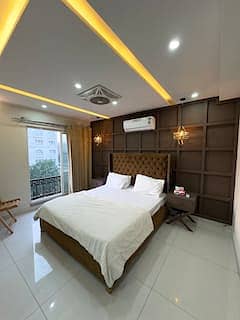 Luxury Apartment for Short Stay/full day Rent in Bahria Town Lahore