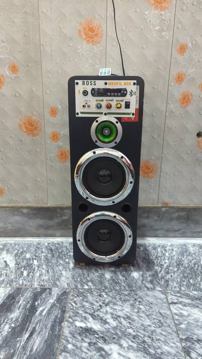 Bluetooth speaker good sound with built-in light