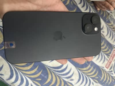 Iphone 15 battery 100 waterpack 128gb only 4 cycles charge jv