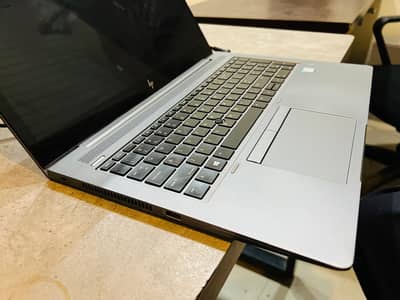 hp zbook g5 15u touch i7 8th gen for sell