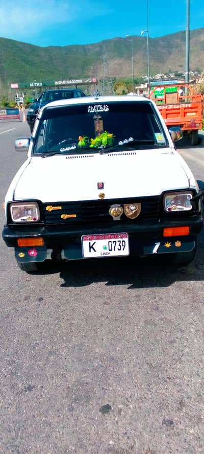 gadi chalne mein bahut hi acchi hai