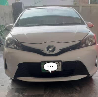 Toyota Vitz F 10 model 2015
