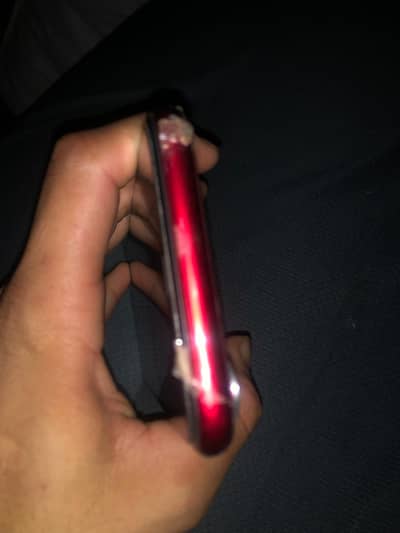 iPhone xr red colour pta se verified jv pta chip laga ke 10/8.5 cond